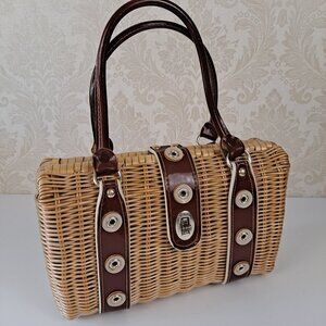 Coated Straw Box Handbag with Double Handles Turnlock Closure Made in Hong Kong